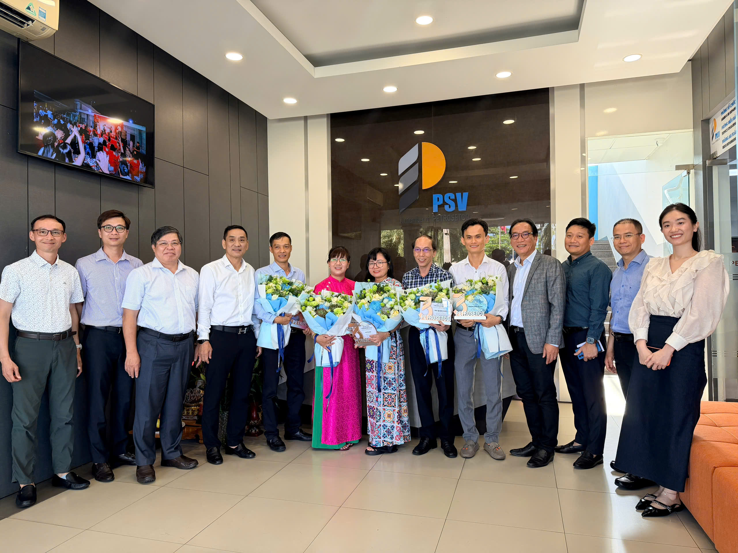 PETROSETCO TRIỂN KHAI CHƯƠNG TRÌNH VINH DANH, TRI ÂN NGƯỜI LAO ĐỘNG TIÊU BIỂU NHÂN DỊP KỶ NIỆM 30 NĂM THÀNH LẬP